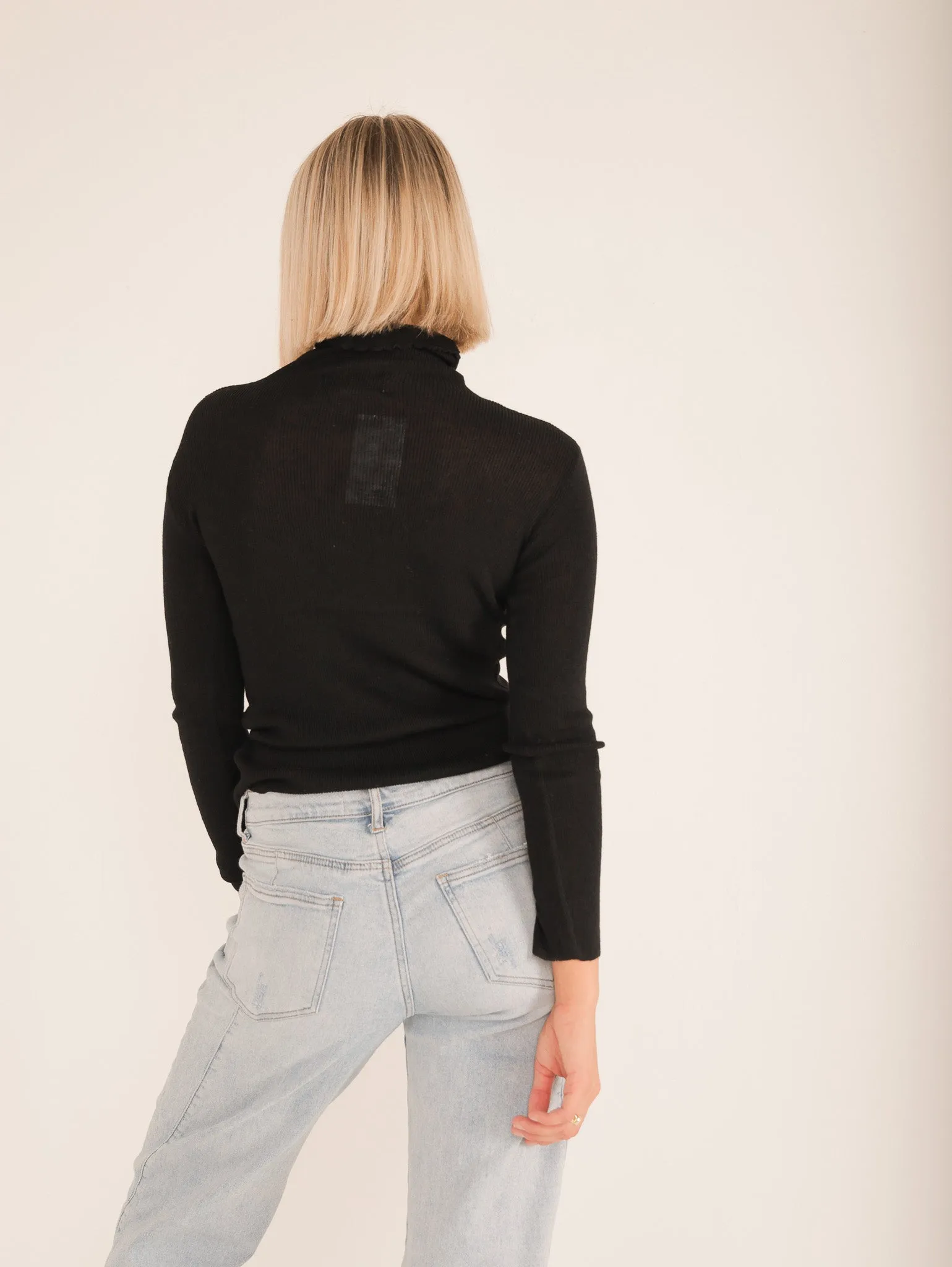 Noah Basic Turtleneck